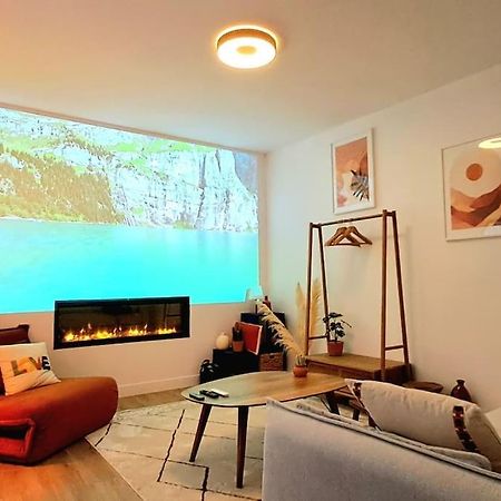 Le Patio - Cinelodge Avec Jardin Поатие Екстериор снимка