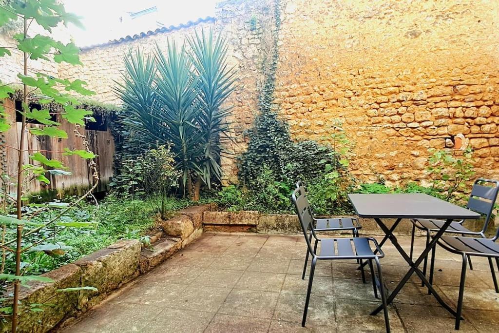 Le Patio - Cinelodge Avec Jardin Поатие Екстериор снимка